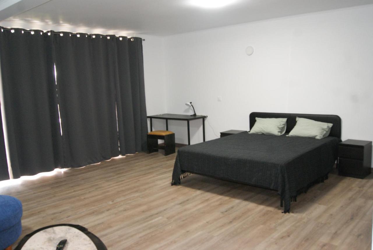 Apartamentos Praia Do Almoxarife Horta  Esterno foto