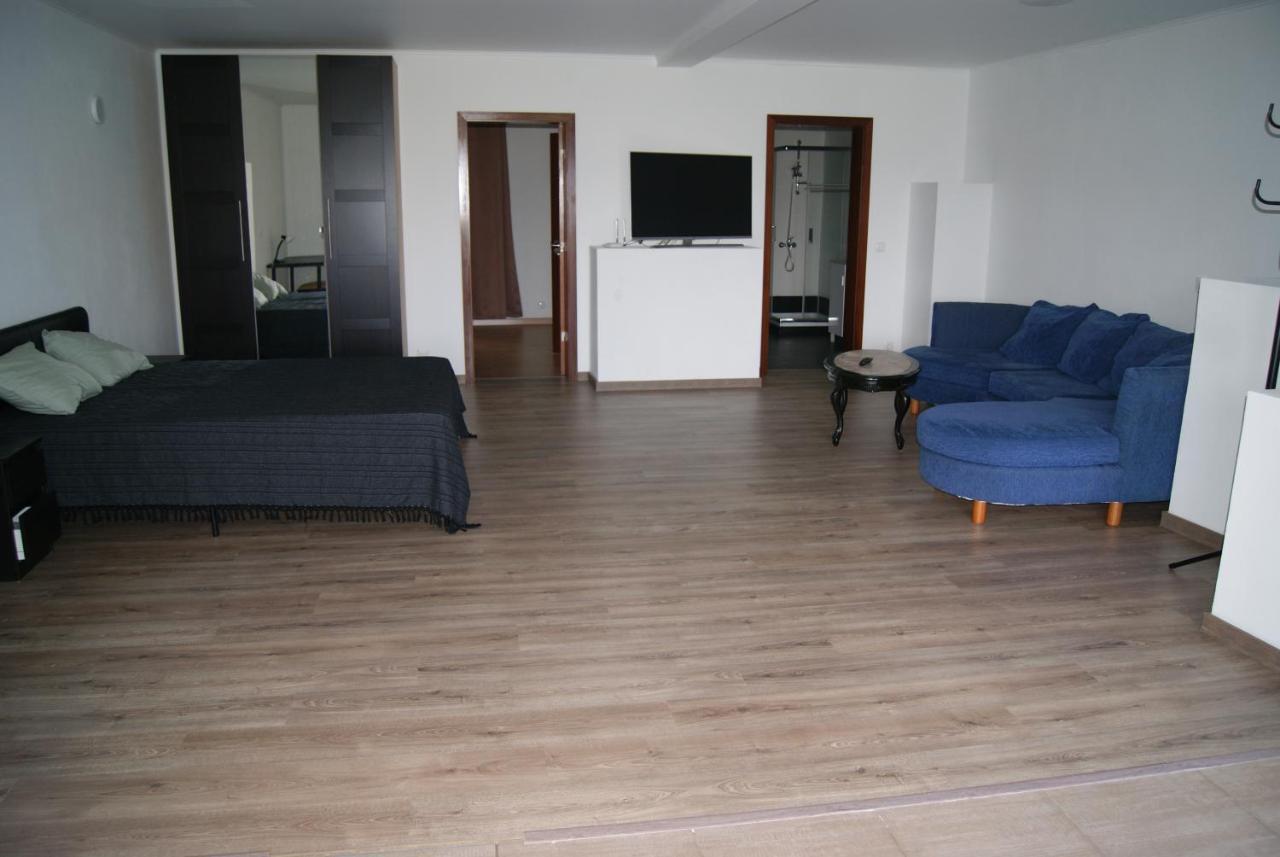 Apartamentos Praia Do Almoxarife Horta  Esterno foto