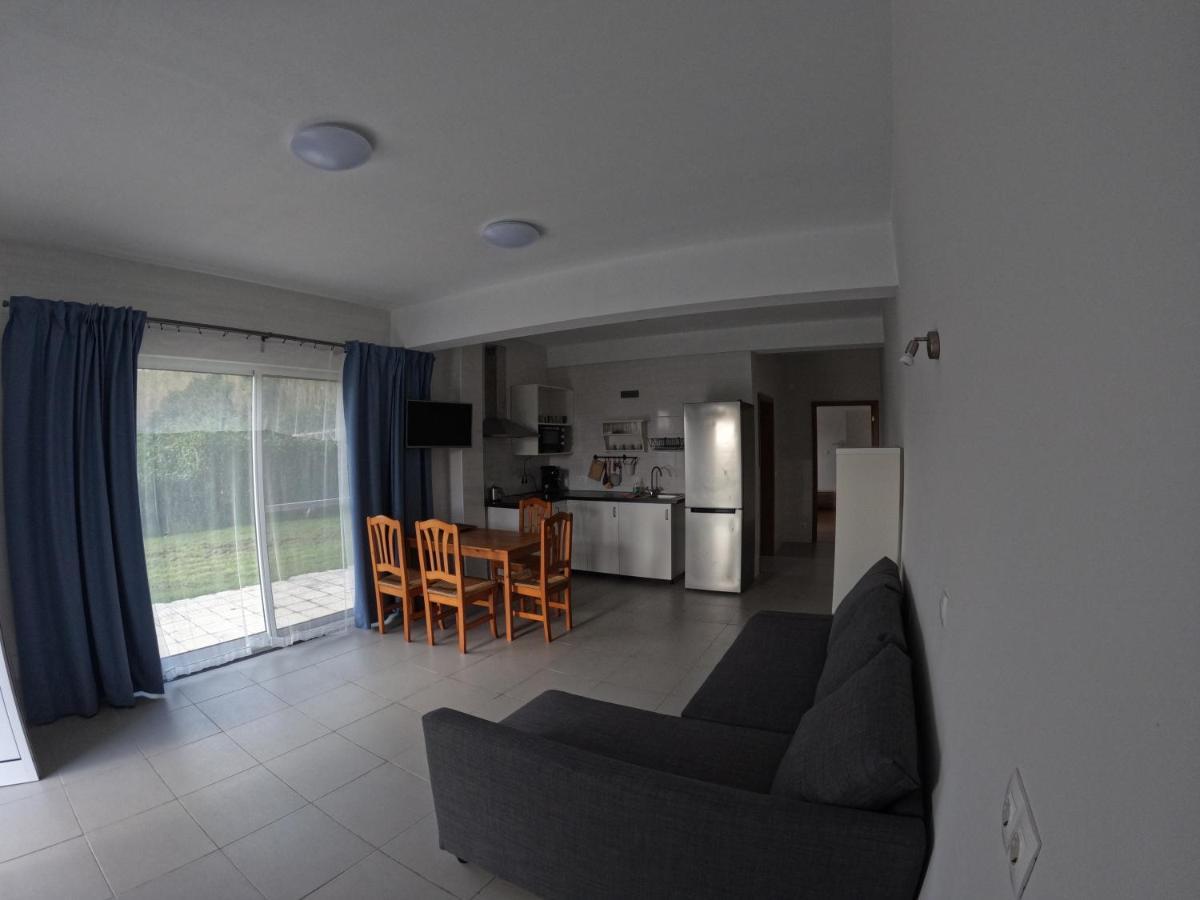 Apartamentos Praia Do Almoxarife Horta  Esterno foto