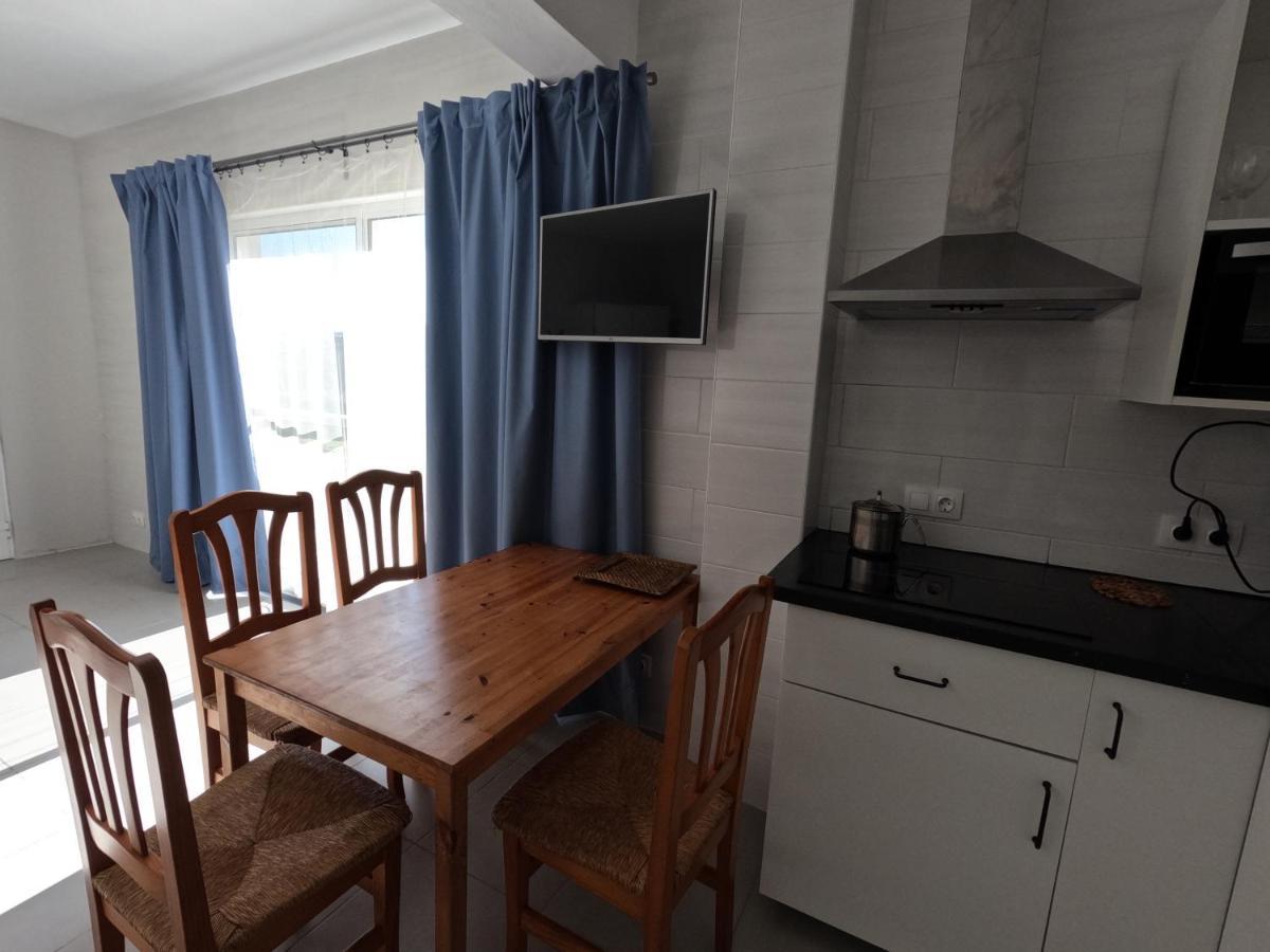 Apartamentos Praia Do Almoxarife Horta  Esterno foto